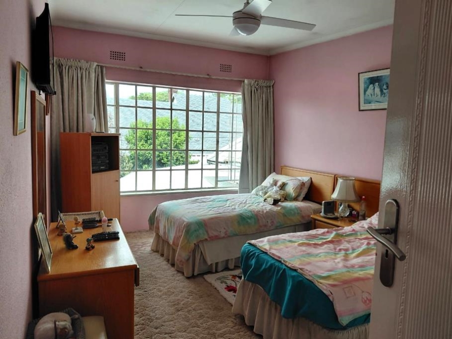 4 Bedroom Property for Sale in Essexwold Gauteng