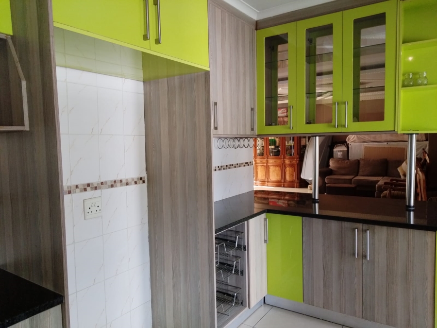 3 Bedroom Property for Sale in Birch Acres Gauteng