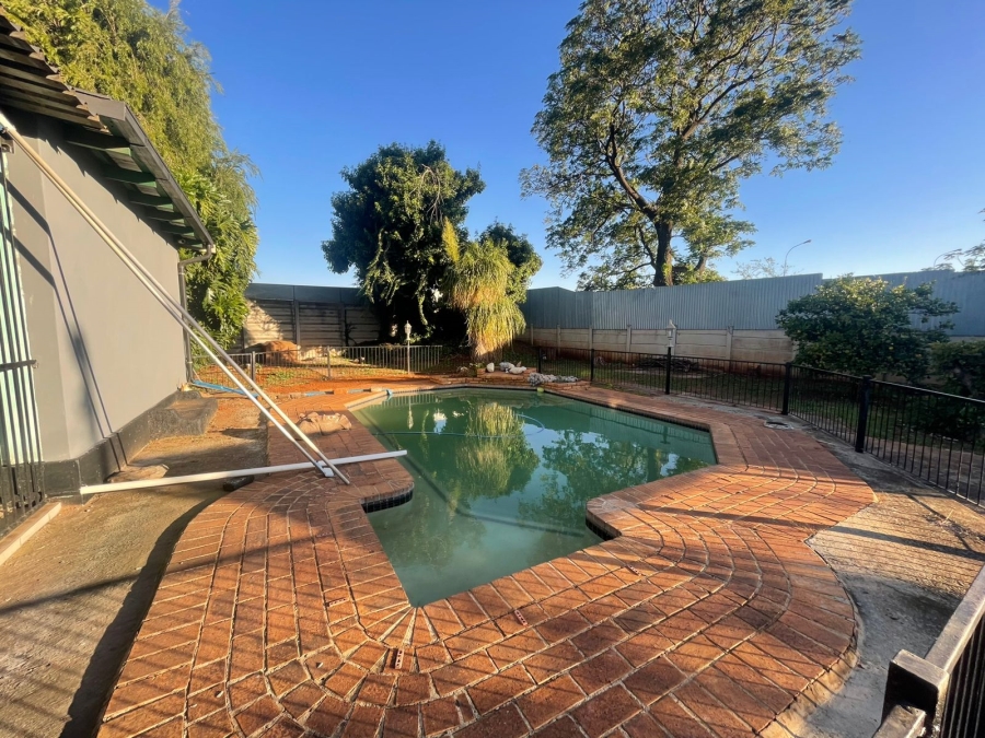 4 Bedroom Property for Sale in Brenthurst Gauteng