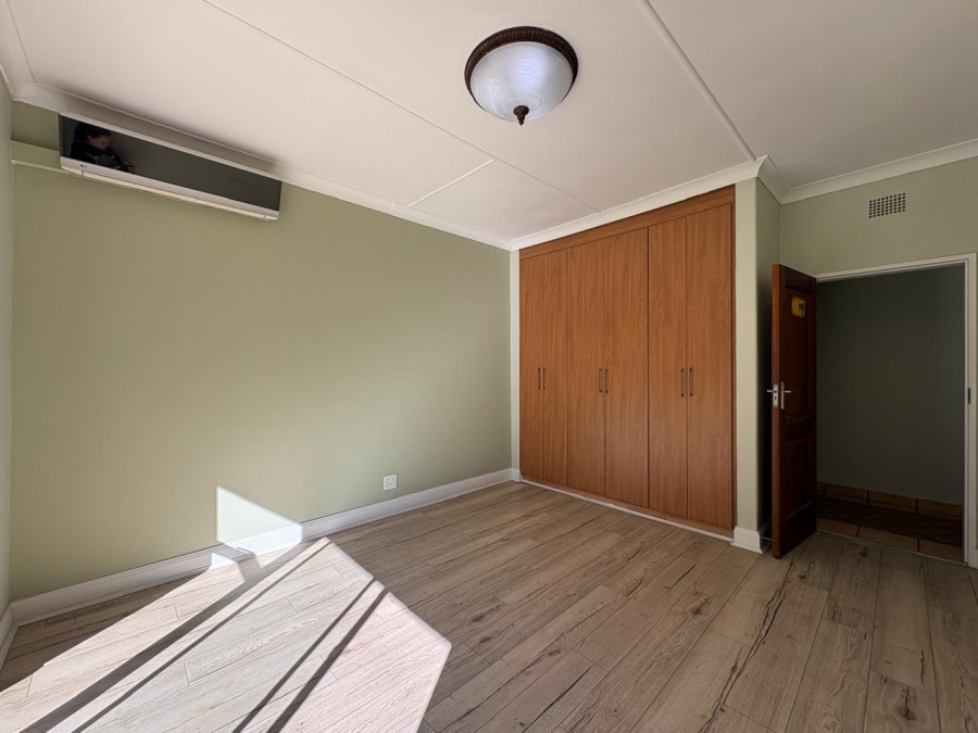 5 Bedroom Property for Sale in Selcourt Gauteng