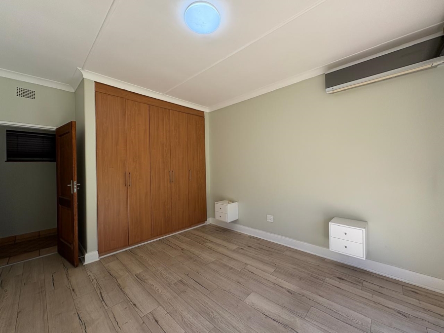 5 Bedroom Property for Sale in Selcourt Gauteng