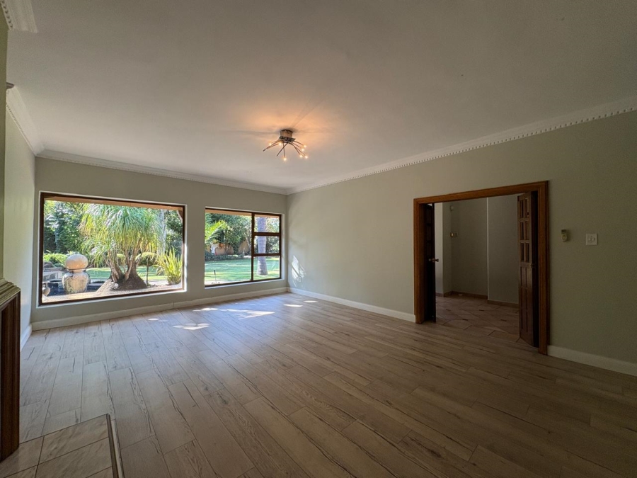 5 Bedroom Property for Sale in Selcourt Gauteng