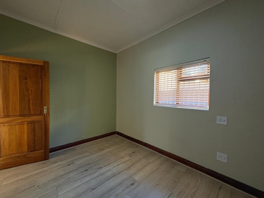 5 Bedroom Property for Sale in Selcourt Gauteng