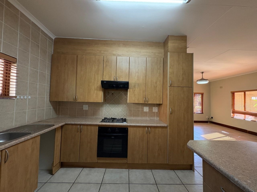 5 Bedroom Property for Sale in Selcourt Gauteng