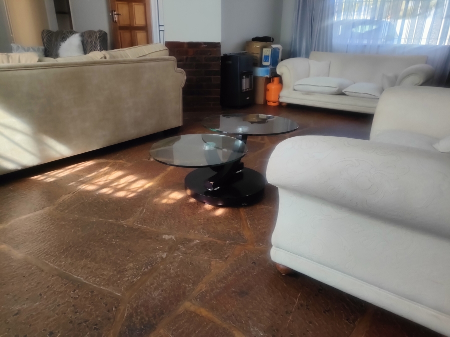 To Let 3 Bedroom Property for Rent in Silverton Gauteng