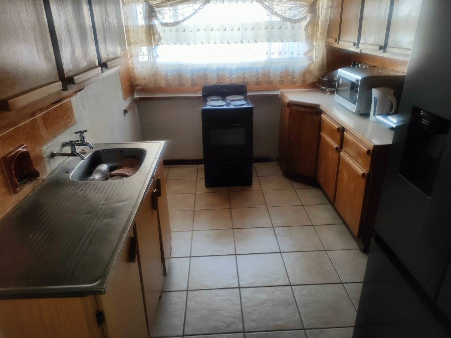 To Let 3 Bedroom Property for Rent in Silverton Gauteng