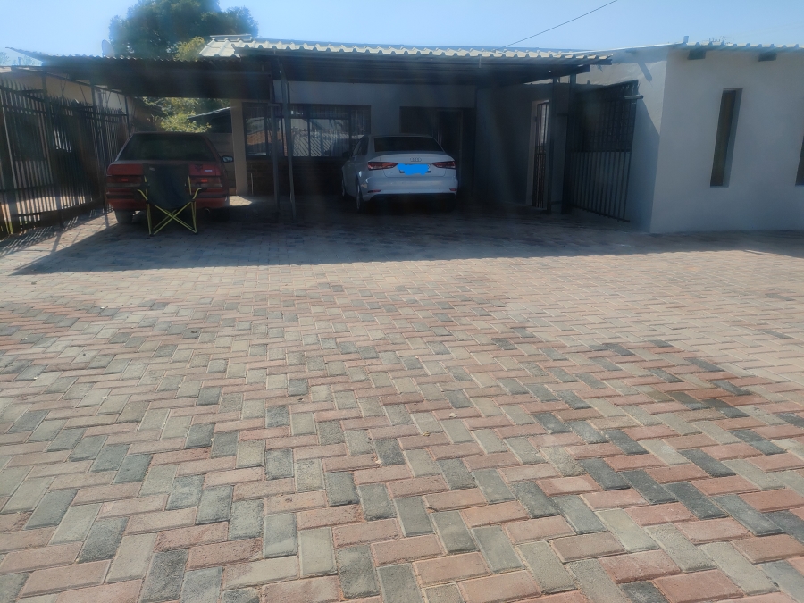 To Let 3 Bedroom Property for Rent in Silverton Gauteng