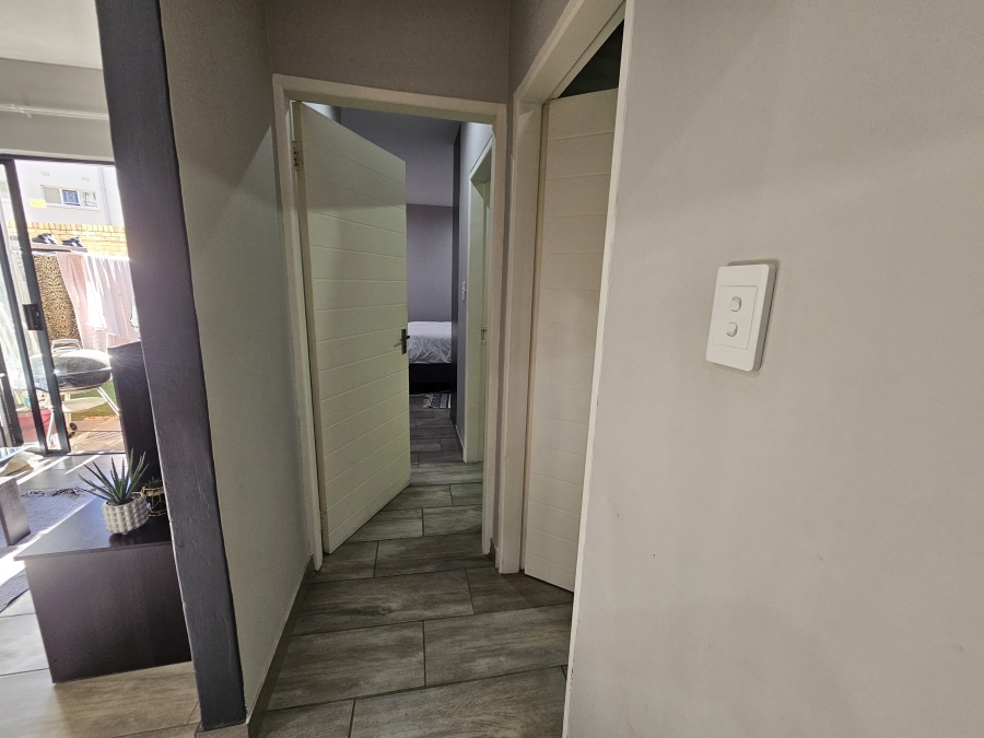 To Let 2 Bedroom Property for Rent in Kensington B Gauteng