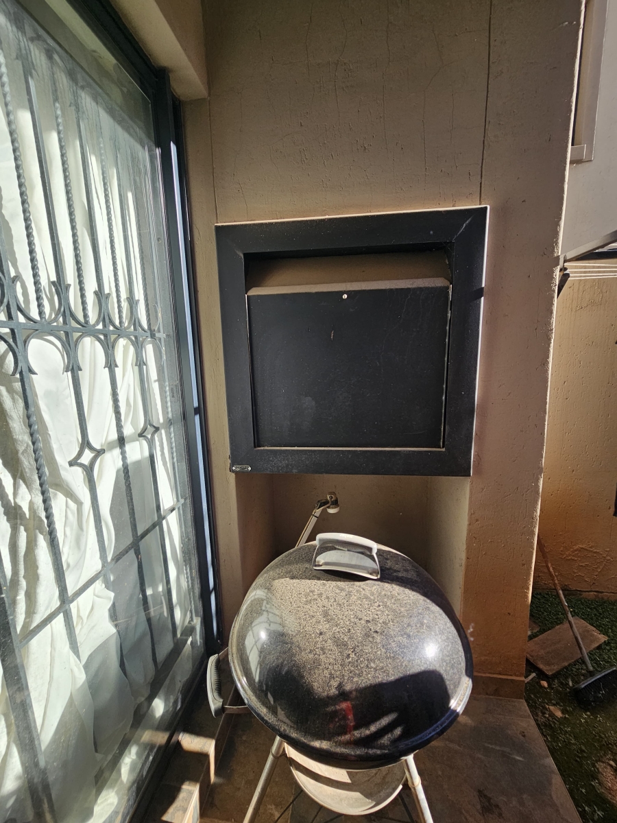 To Let 2 Bedroom Property for Rent in Kensington B Gauteng