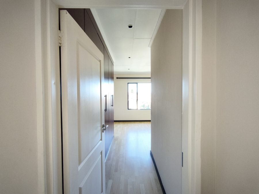To Let 2 Bedroom Property for Rent in Sunninghill Gauteng