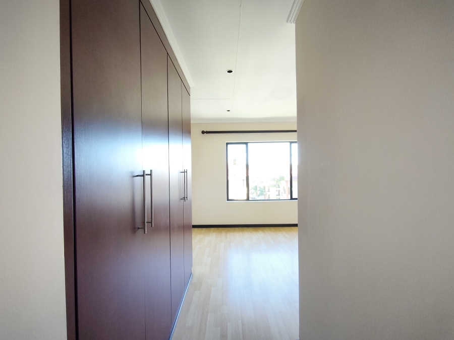 To Let 2 Bedroom Property for Rent in Sunninghill Gauteng
