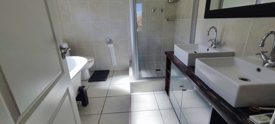 To Let 2 Bedroom Property for Rent in Sunninghill Gauteng