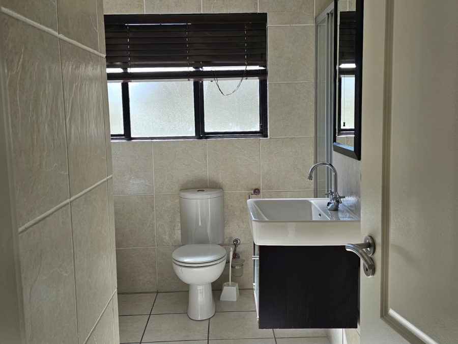 To Let 2 Bedroom Property for Rent in Sunninghill Gauteng