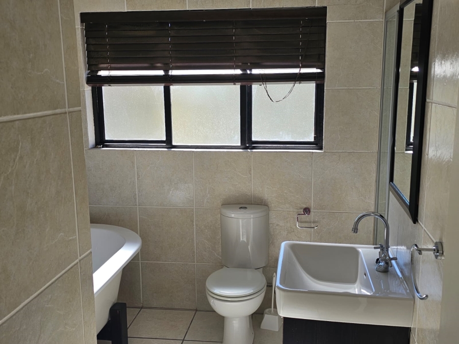 To Let 2 Bedroom Property for Rent in Sunninghill Gauteng