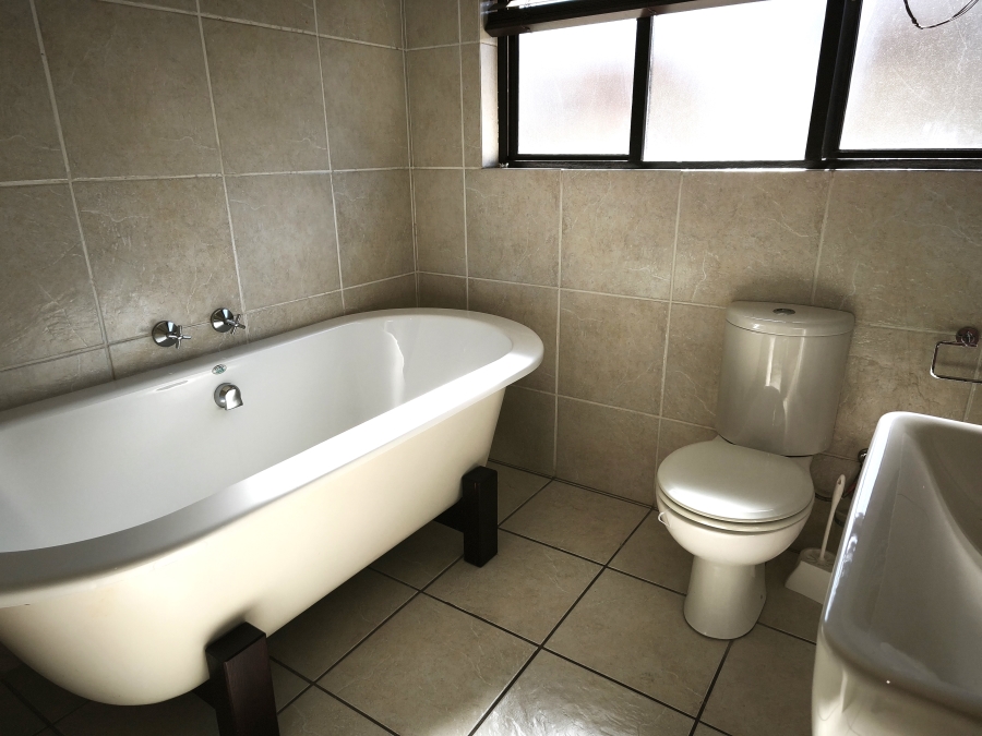 To Let 2 Bedroom Property for Rent in Sunninghill Gauteng