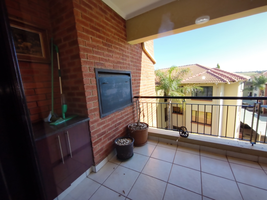 To Let 2 Bedroom Property for Rent in Sunninghill Gauteng