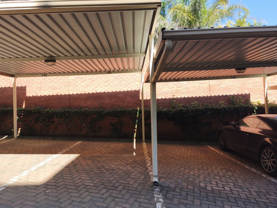 To Let 2 Bedroom Property for Rent in Sunninghill Gauteng
