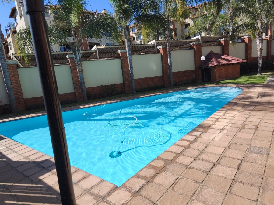 To Let 2 Bedroom Property for Rent in Sunninghill Gauteng