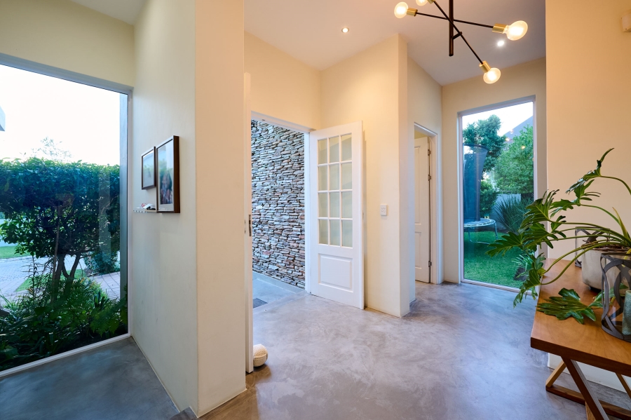 4 Bedroom Property for Sale in Waterfall Country Village Gauteng