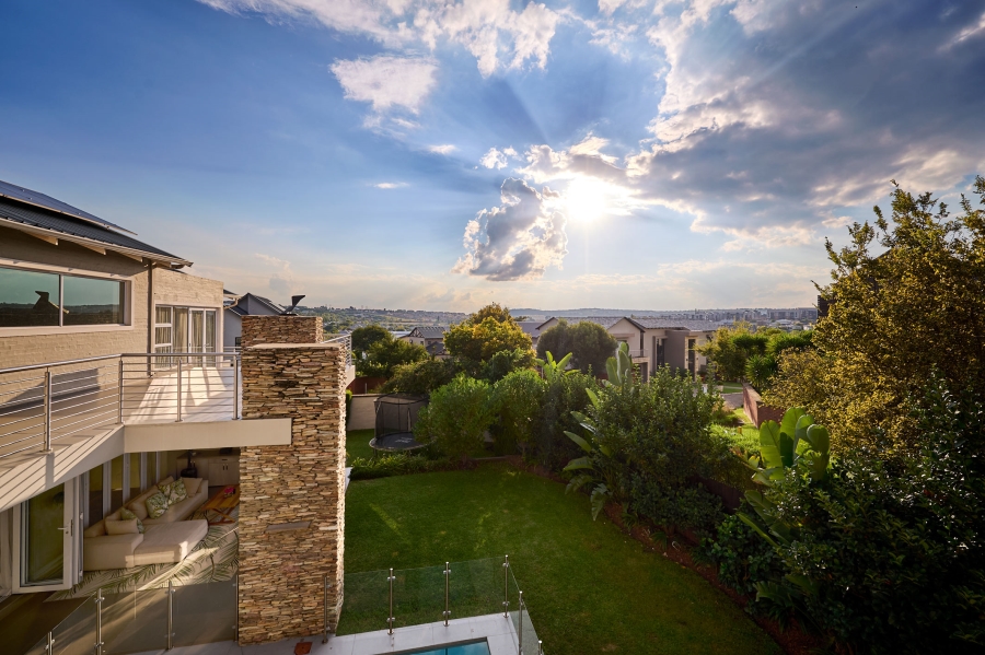 4 Bedroom Property for Sale in Waterfall Country Village Gauteng