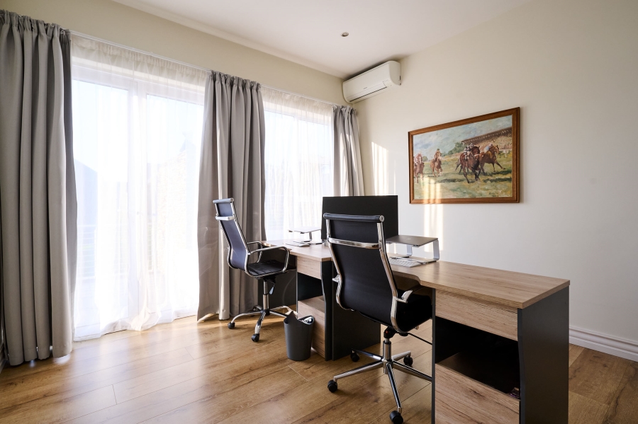 4 Bedroom Property for Sale in Waterfall Country Village Gauteng