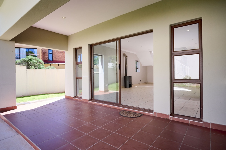 3 Bedroom Property for Sale in Carlswald North Estate Gauteng