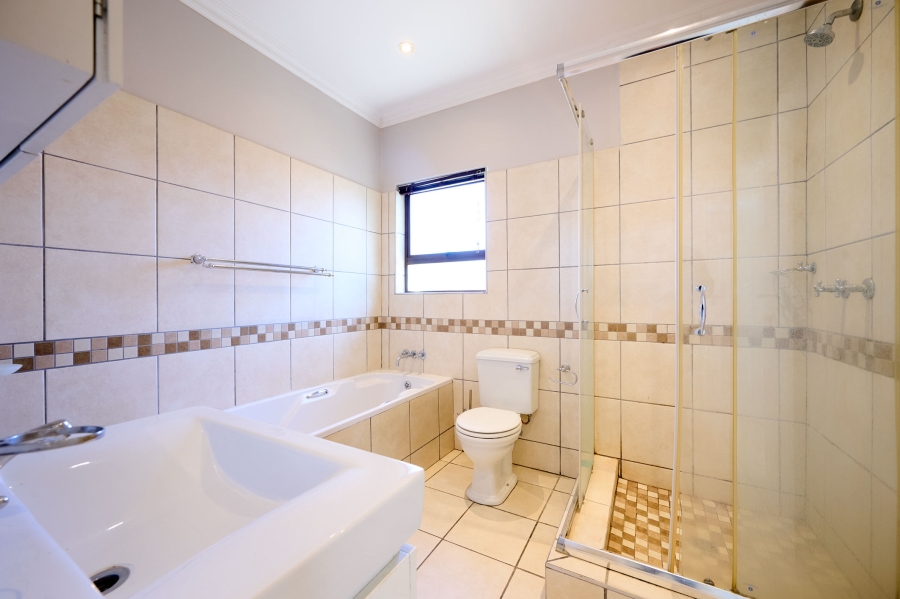 3 Bedroom Property for Sale in Carlswald North Estate Gauteng