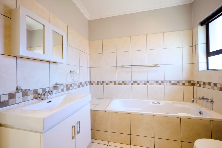3 Bedroom Property for Sale in Carlswald North Estate Gauteng