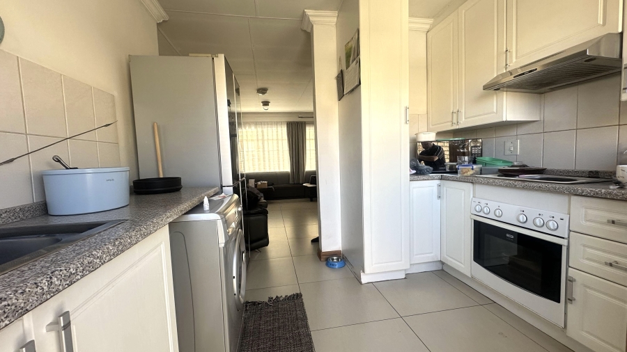 2 Bedroom Property for Sale in Highveld Gauteng