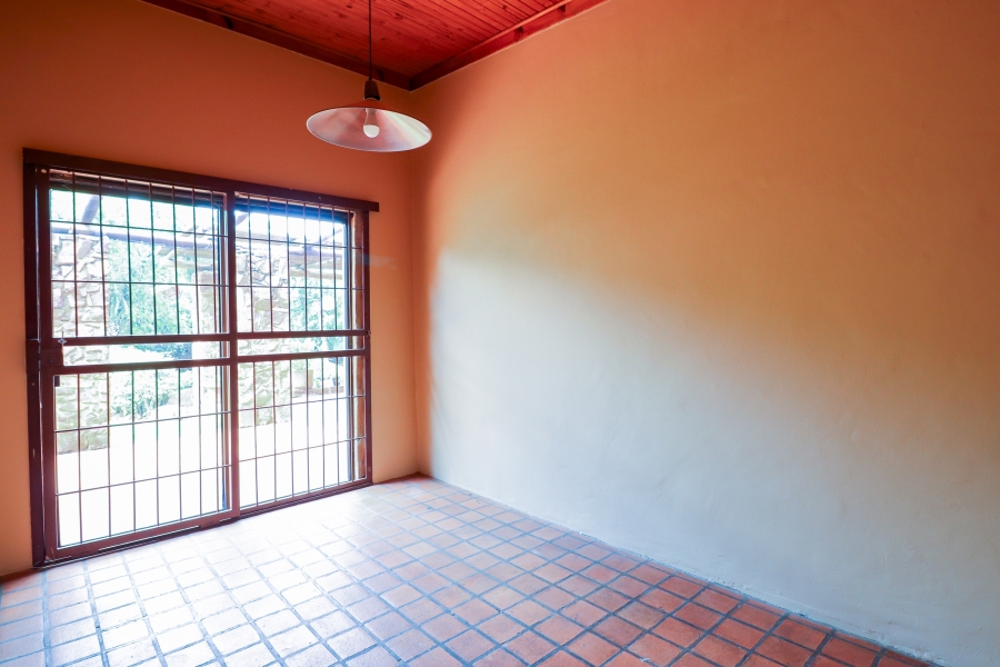 To Let 4 Bedroom Property for Rent in Rietvallei AH Gauteng