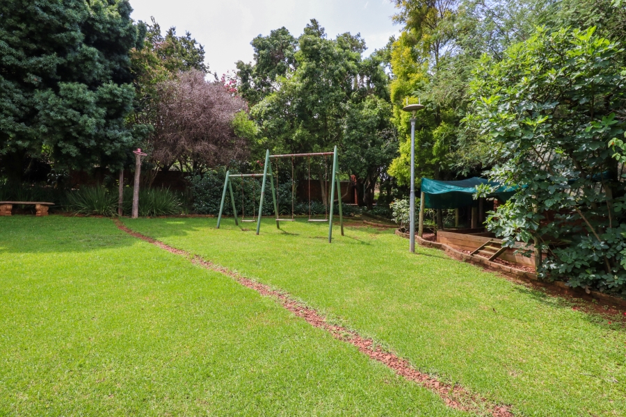 To Let 4 Bedroom Property for Rent in Rietvallei AH Gauteng