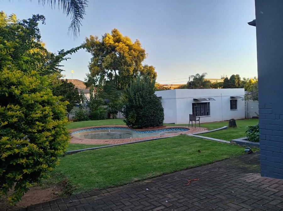 2 Bedroom Property for Sale in Eastwood Gauteng