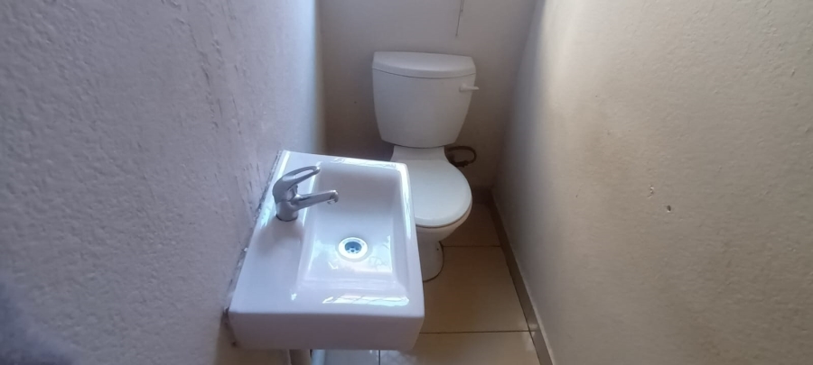 3 Bedroom Property for Sale in Elandspoort Gauteng