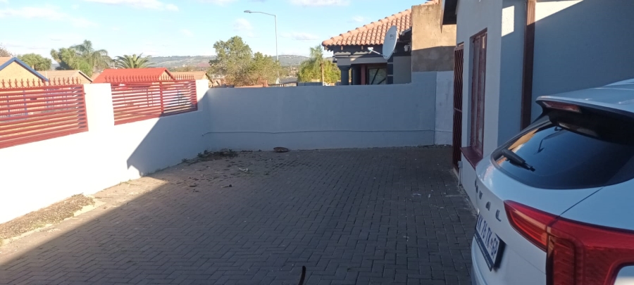 3 Bedroom Property for Sale in Elandspoort Gauteng