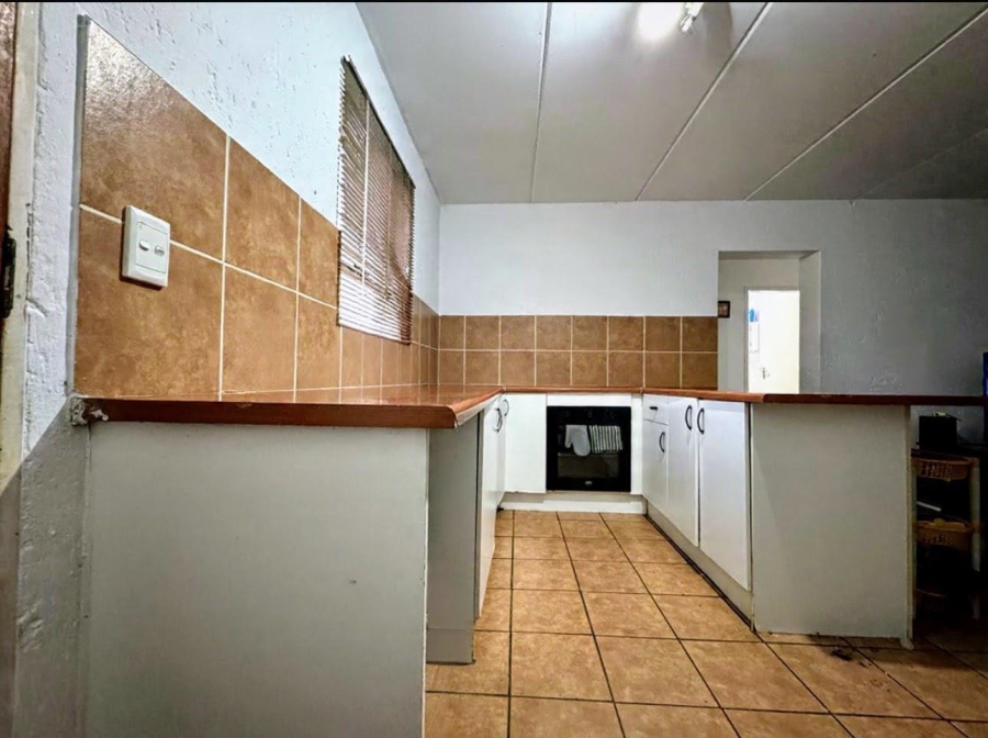 To Let 2 Bedroom Property for Rent in Arundo Estate Gauteng