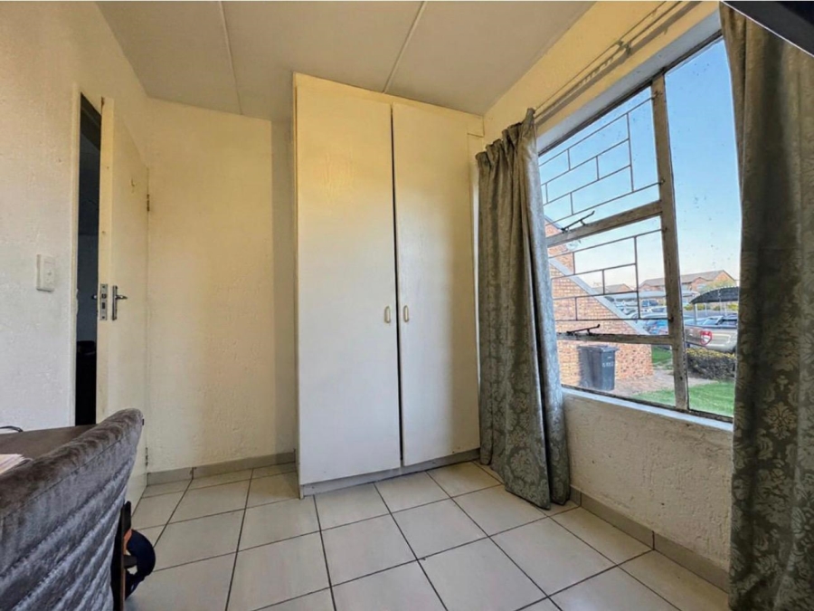 To Let 2 Bedroom Property for Rent in Arundo Estate Gauteng