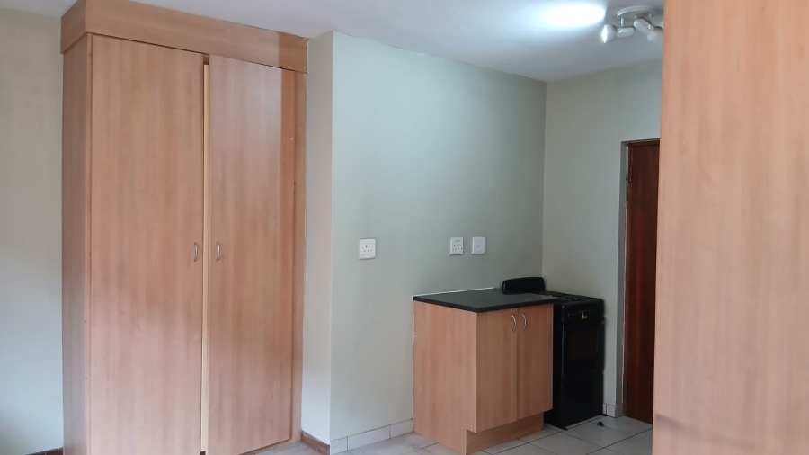 To Let 1 Bedroom Property for Rent in Braamfontein Werf Gauteng