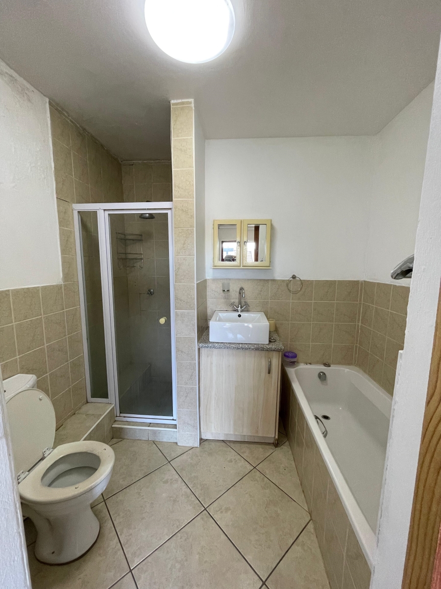 2 Bedroom Property for Sale in Sugar Bush Estate Gauteng