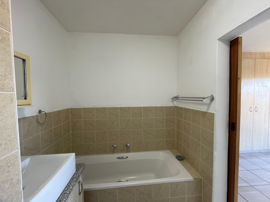 2 Bedroom Property for Sale in Sugar Bush Estate Gauteng