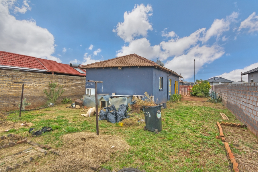 3 Bedroom Property for Sale in Protea Glen Gauteng