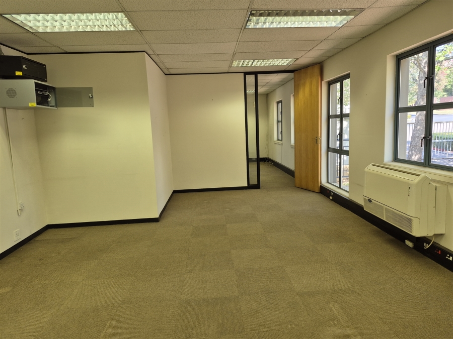 To Let Commercial Property for Rent in Hyde Park Gauteng