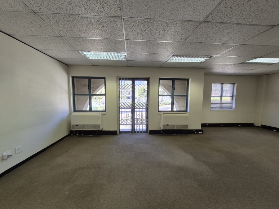 To Let Commercial Property for Rent in Hyde Park Gauteng