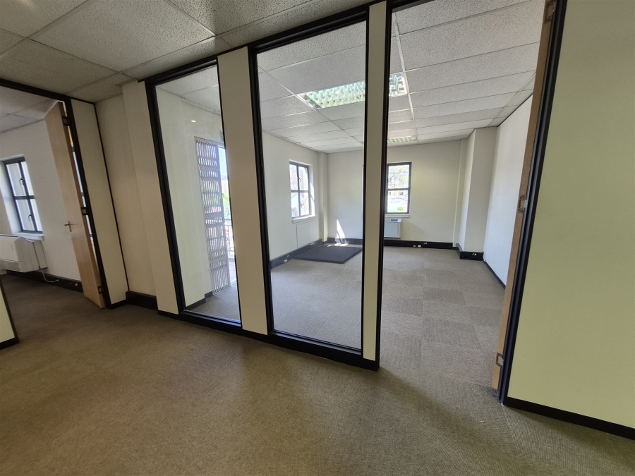 To Let Commercial Property for Rent in Hyde Park Gauteng
