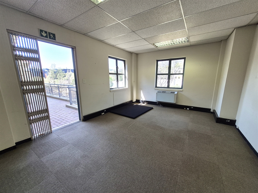To Let Commercial Property for Rent in Hyde Park Gauteng