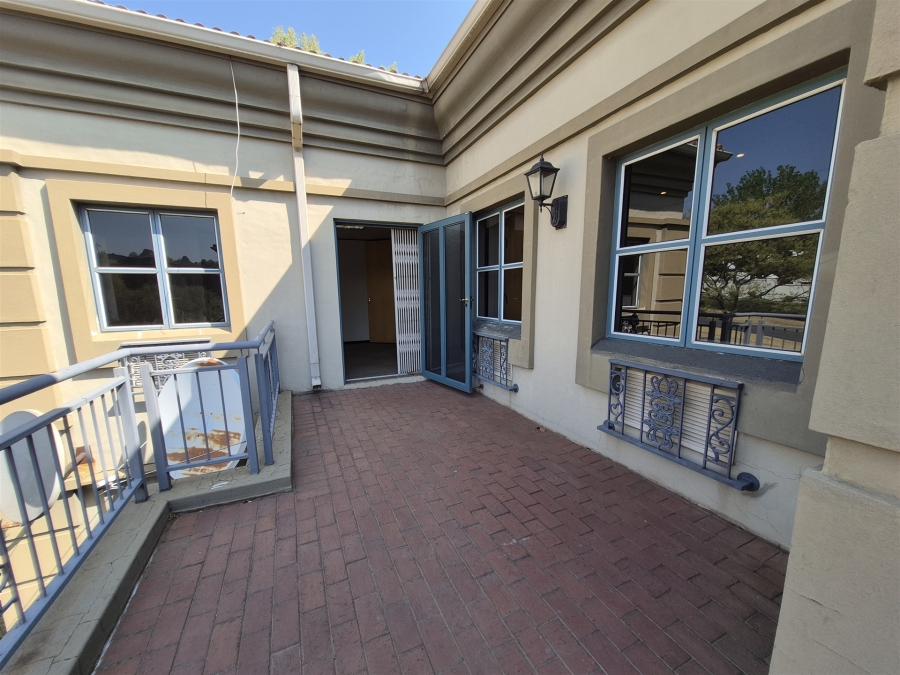 To Let Commercial Property for Rent in Hyde Park Gauteng