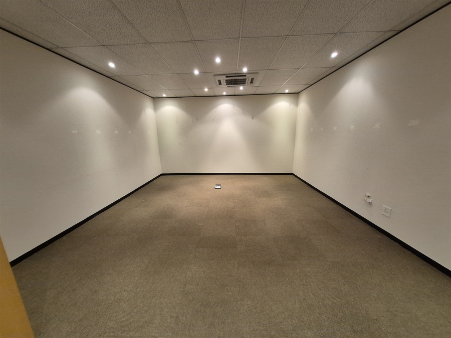 To Let Commercial Property for Rent in Hyde Park Gauteng