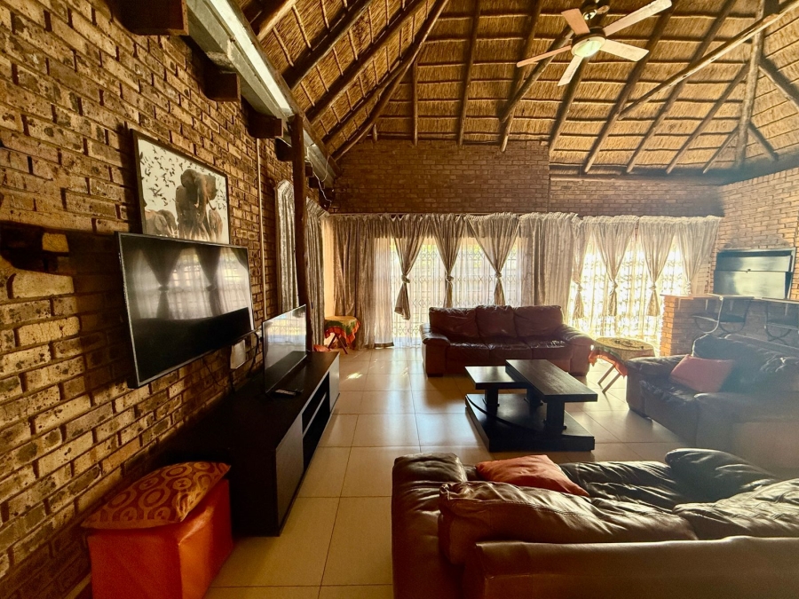 4 Bedroom Property for Sale in Theresa Park Gauteng