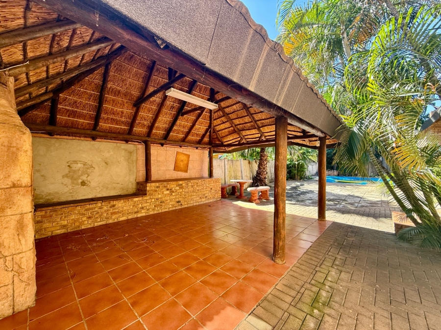 4 Bedroom Property for Sale in Theresa Park Gauteng