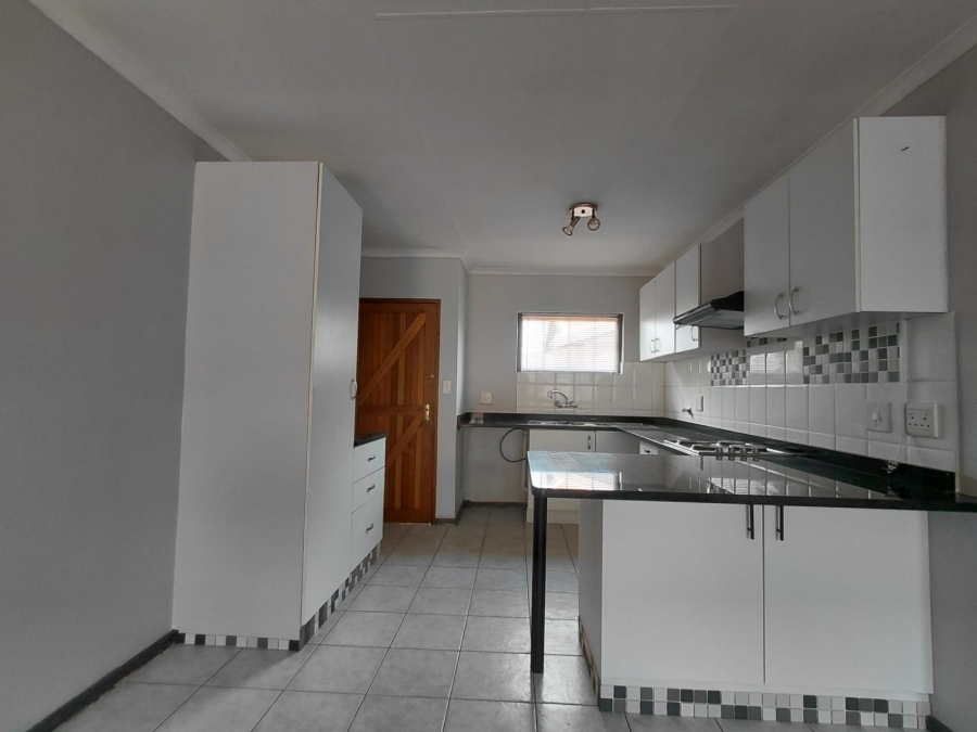 To Let 2 Bedroom Property for Rent in Meyersdal Gauteng