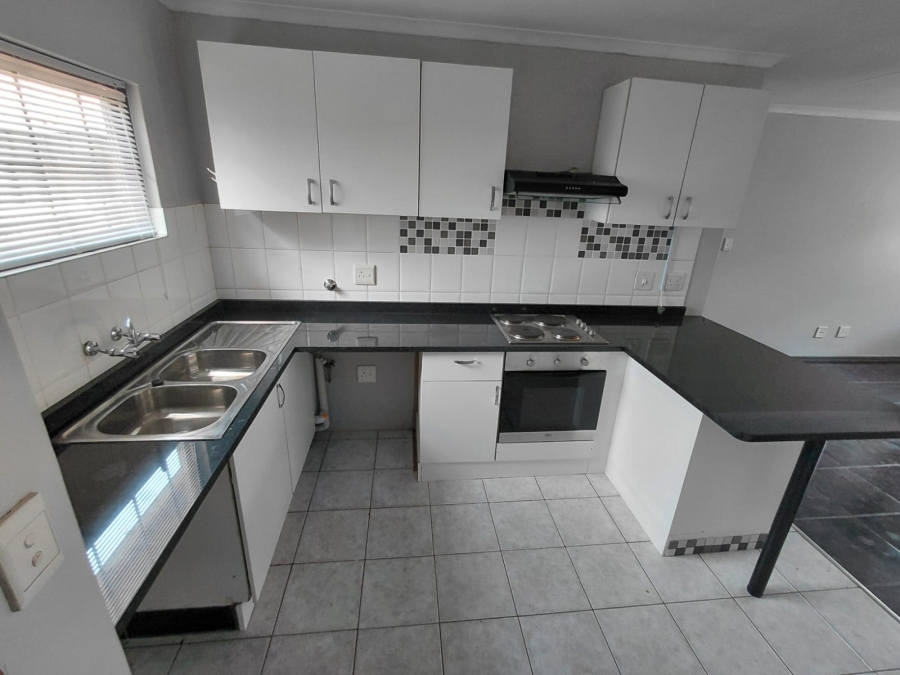 To Let 2 Bedroom Property for Rent in Meyersdal Gauteng